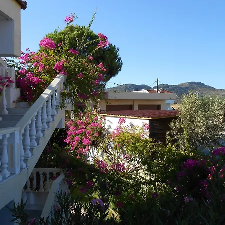 Hotel Helgas Paradise Afantou