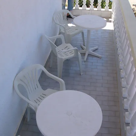 Helgas Paradise Hotel 3*