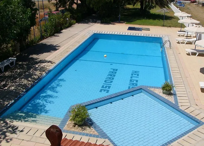 Otel Helgas Paradise