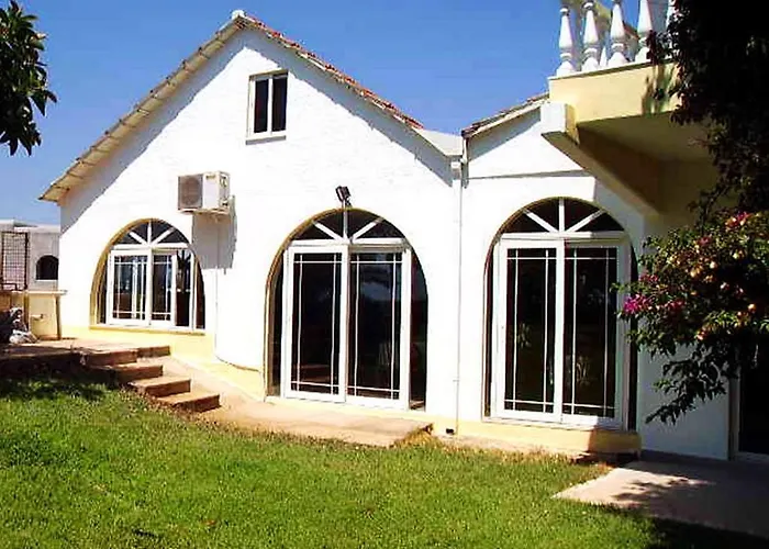 Otel Helgas Paradise