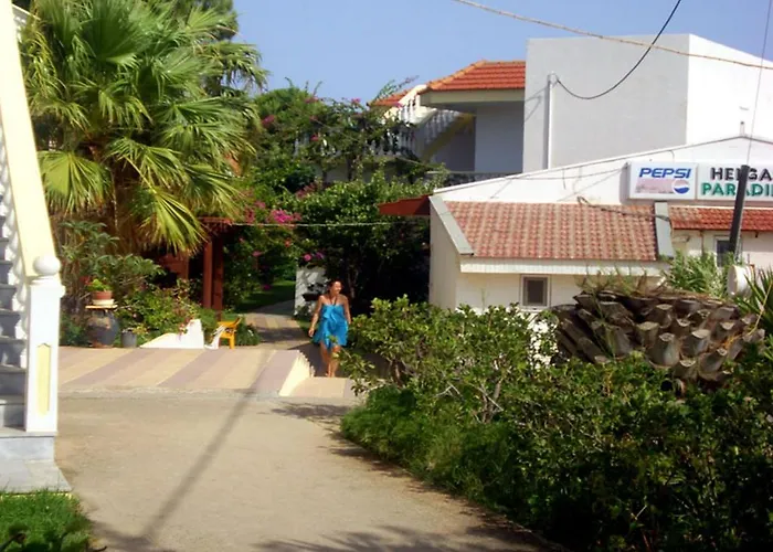 Helgas Paradise Otel Afantou