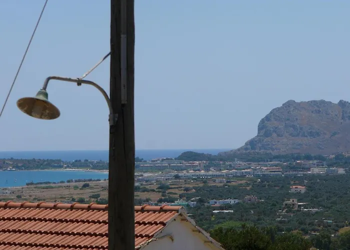 Helgas Paradise Otel