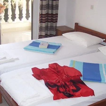 Hotel Helgas Paradise 3*