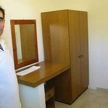 Helgas Paradise Hotel