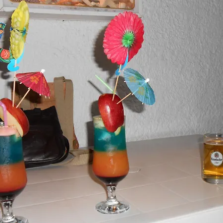 Helgas Paradise Hotel 3*