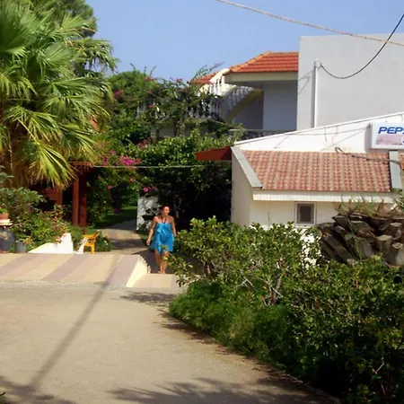 Helgas Paradise Hotel Afantou