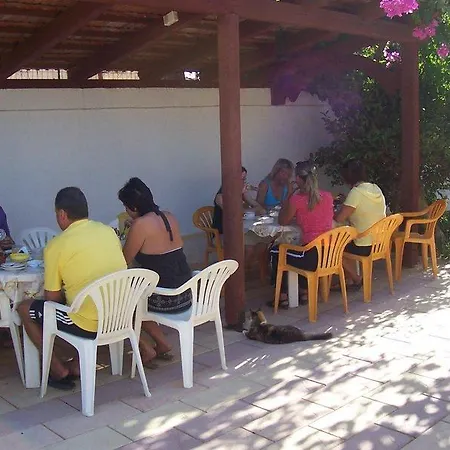 Hotel Helgas Paradise 3*