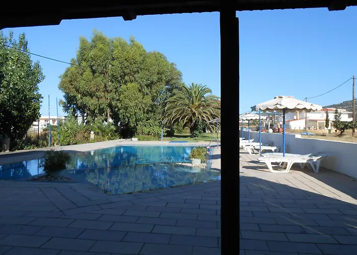 Szálloda Helgas Paradise Afándu