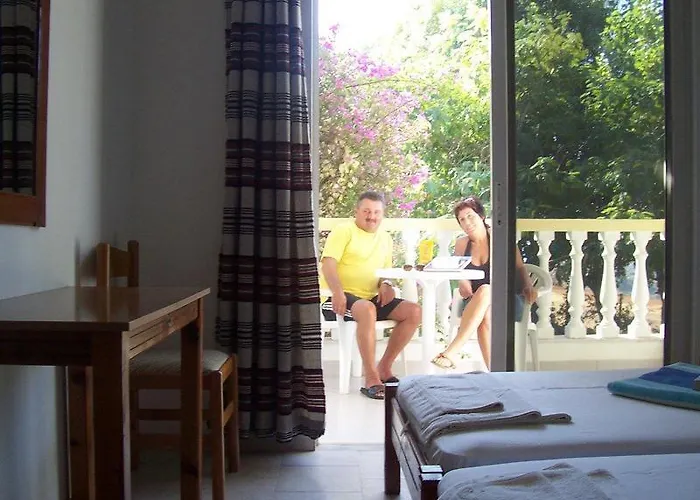 Szálloda Helgas Paradise 3*